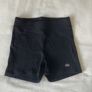 Alo Yoga Black Ribbed Shorts